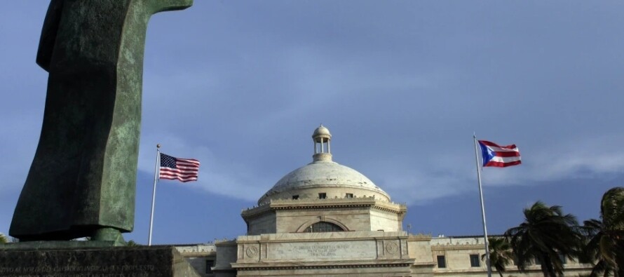 Puerto Ricans Outraged by Comedian's Remarks at Trump Rally
