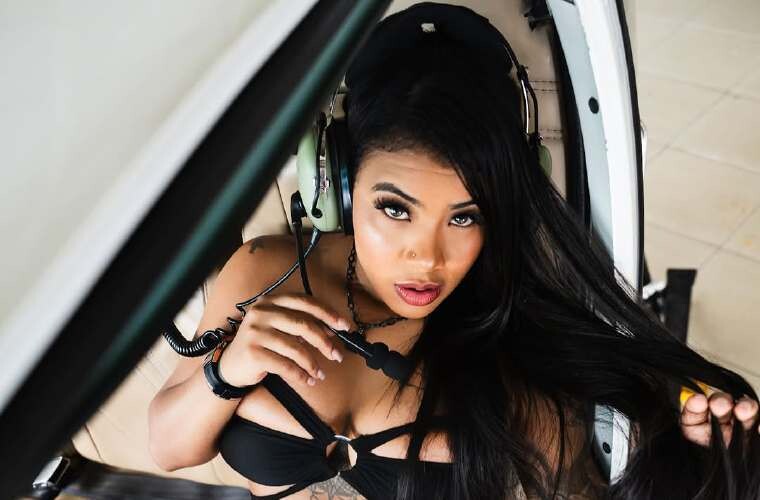 Carlienis and Family Mourn Loss of Monkey Karol