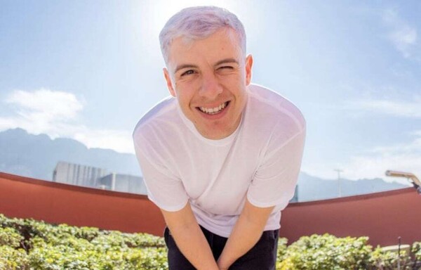 Гуайна удивляет фанатов выступлением в стиле сальса