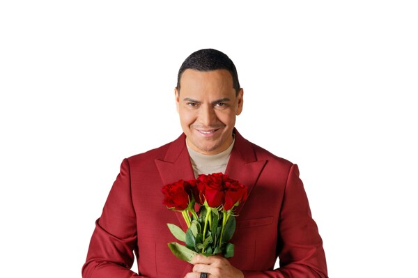 Виктор Мануэль запускает альбом Retromántico в честь Фрэнки Руиса